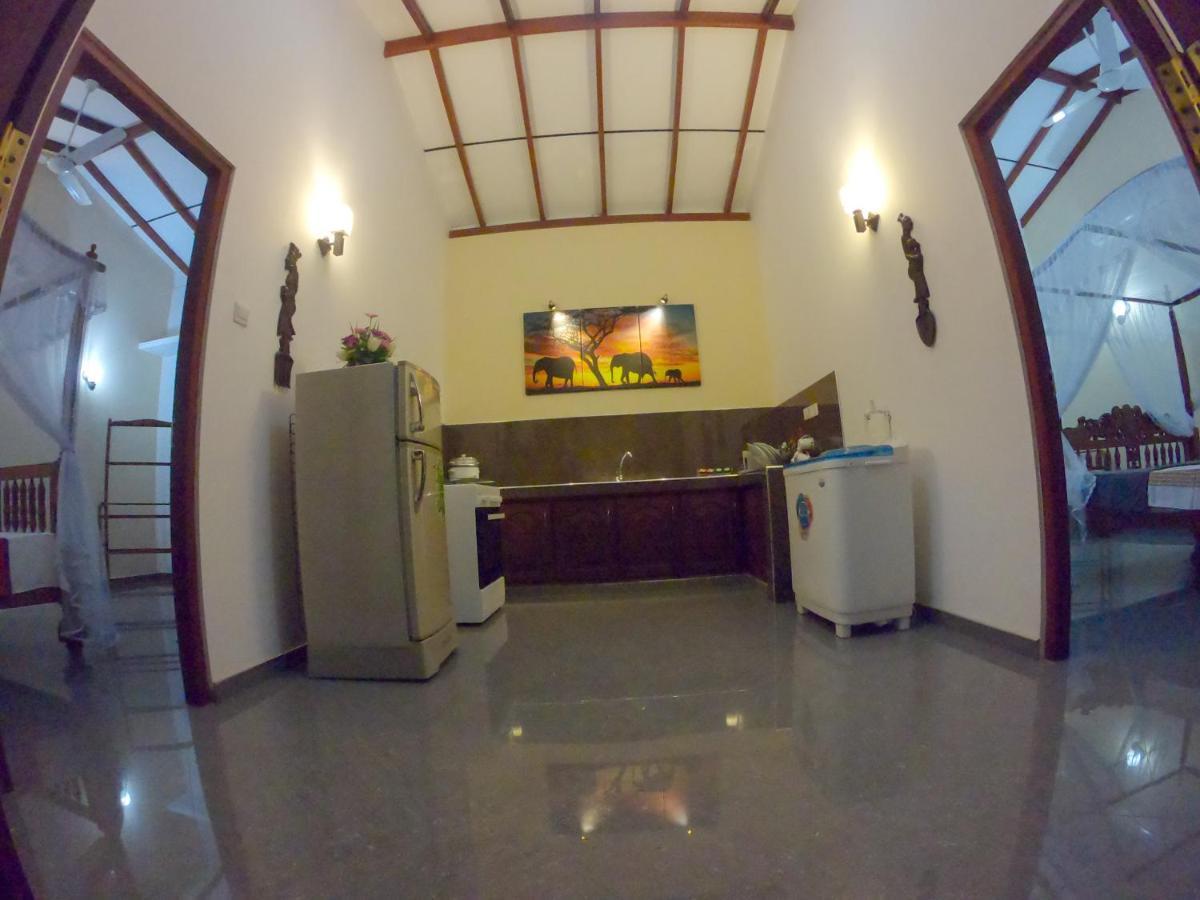 Villa Girilena Hikkaduwa Esterno foto