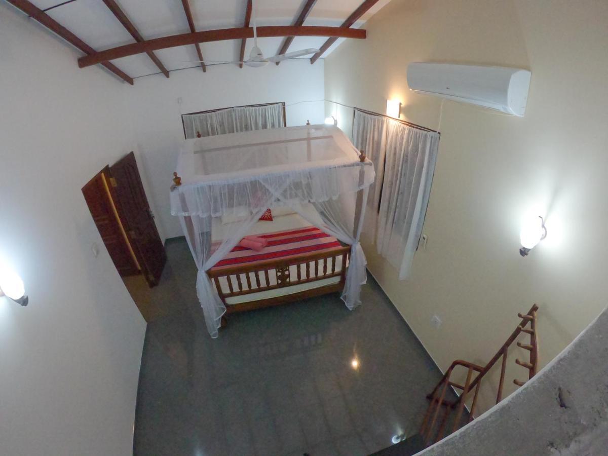 Villa Girilena Hikkaduwa Esterno foto