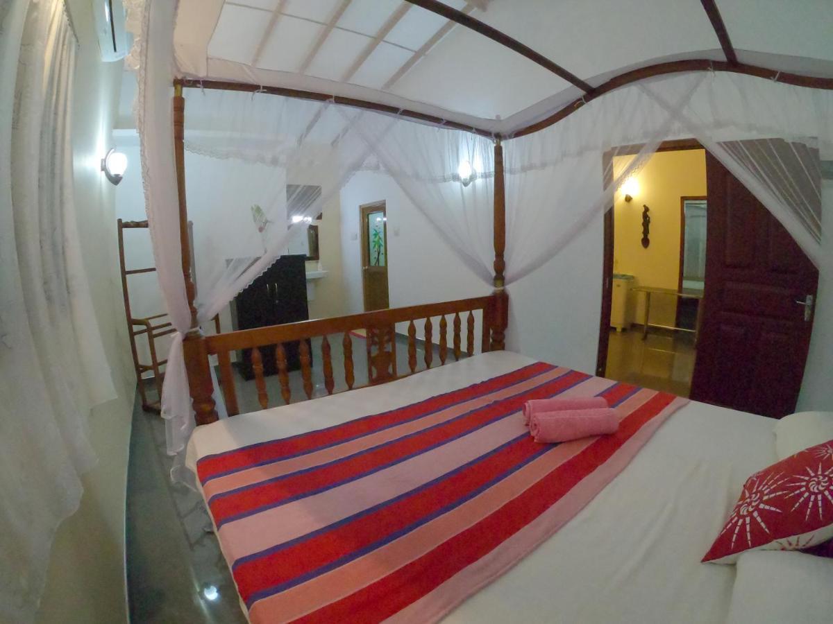 Villa Girilena Hikkaduwa Esterno foto