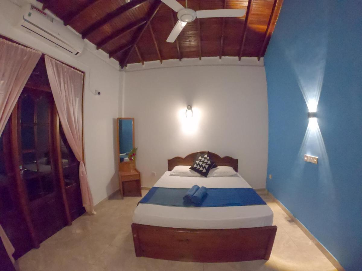 Villa Girilena Hikkaduwa Esterno foto