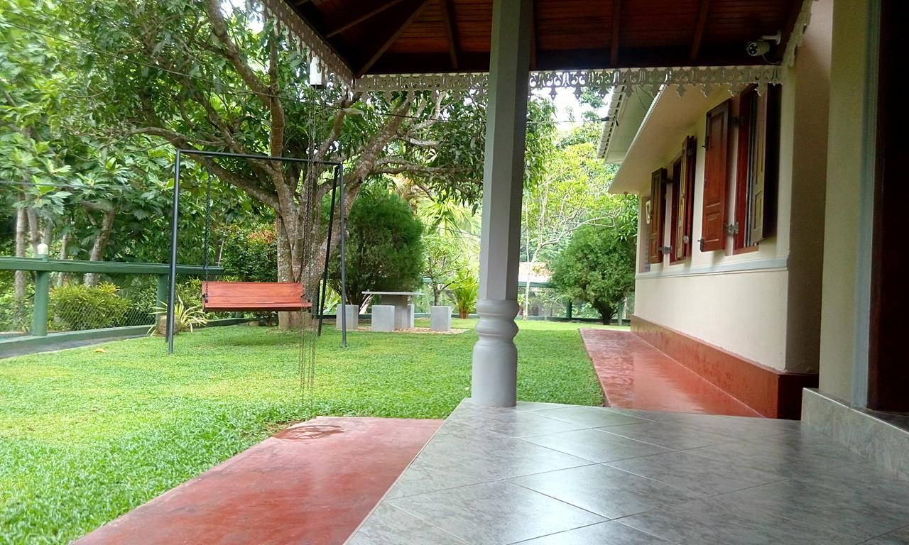 Villa Girilena Hikkaduwa Esterno foto