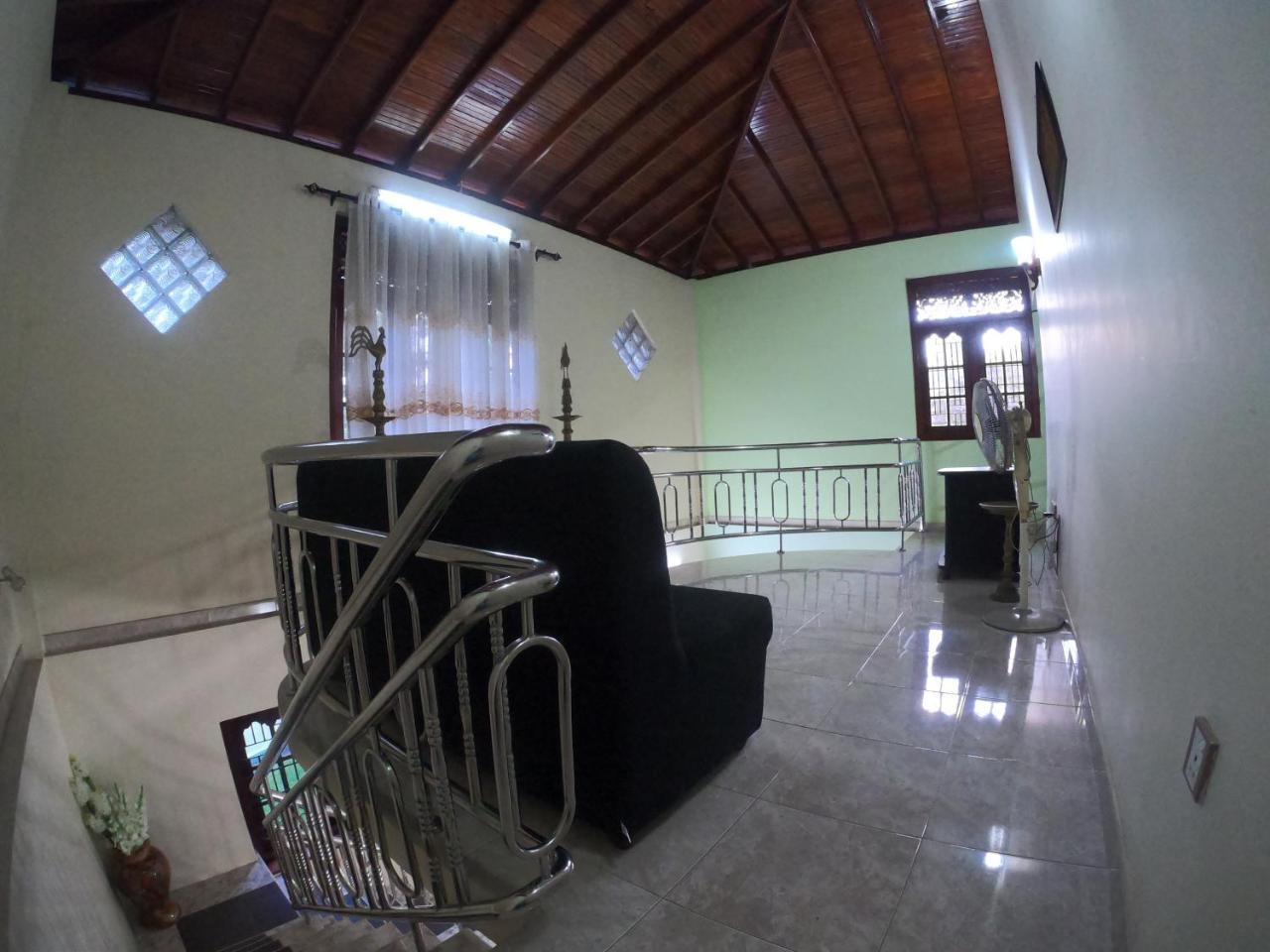 Villa Girilena Hikkaduwa Esterno foto