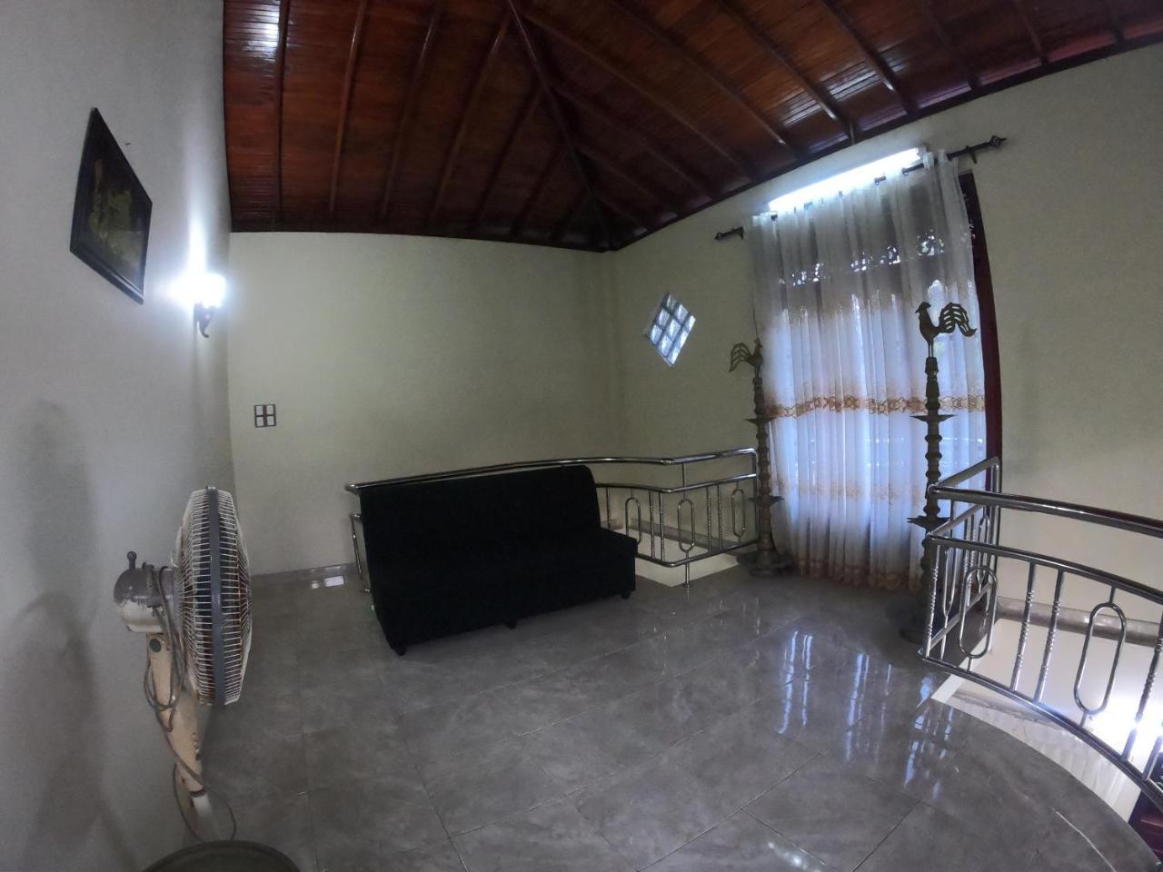 Villa Girilena Hikkaduwa Esterno foto