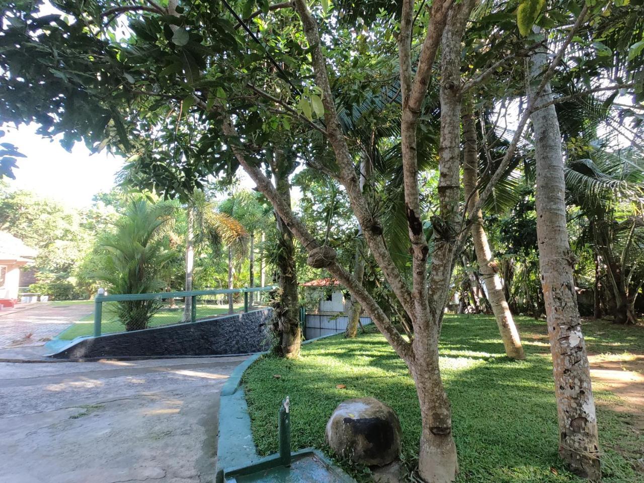 Villa Girilena Hikkaduwa Esterno foto