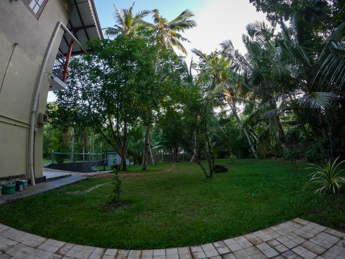 Villa Girilena Hikkaduwa Esterno foto
